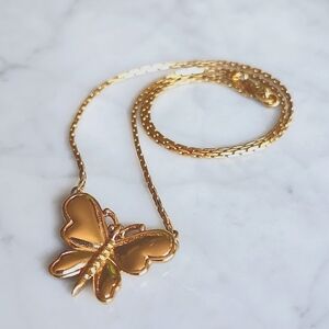 🌼 Vintage Monet butterfly choker necklace